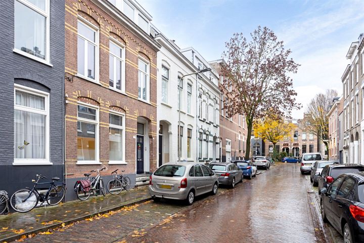 Annastraat 23 in Arnhem foto
