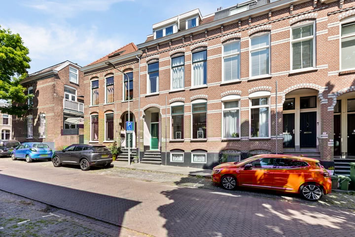 Annastraat 24A in Arnhem foto