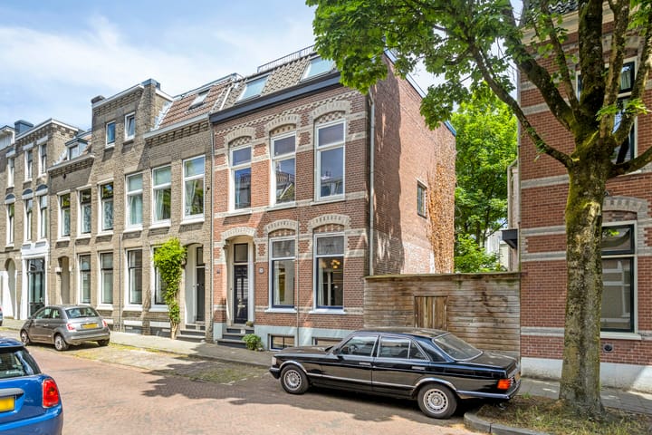 Annastraat 30 in Arnhem foto
