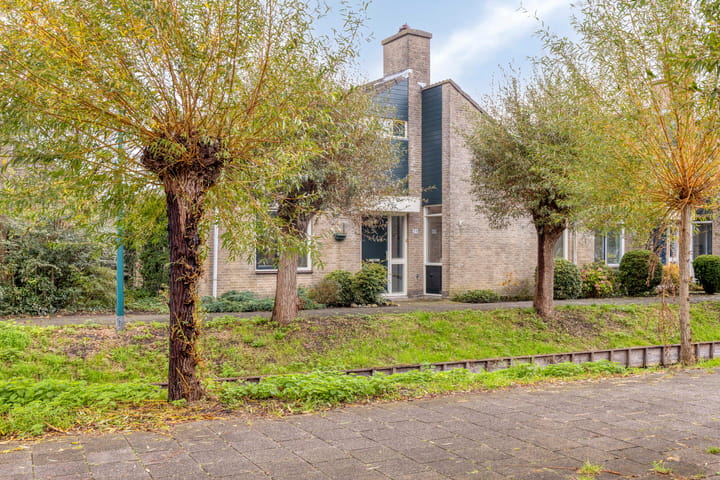 Annie M.G. Schmidtlaan 39 in Oegstgeest