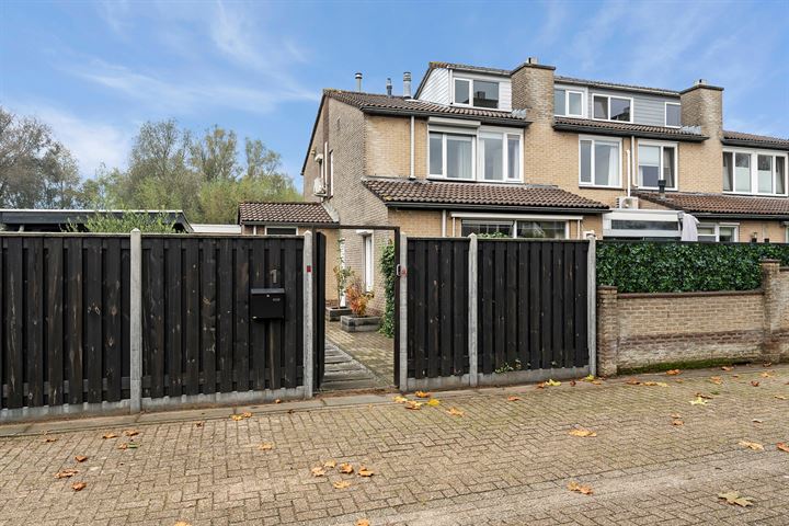 Annie Romein-Verschoorstraat 1 in Arnhem foto