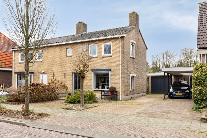 Anreperstraat 130 in Assen foto
