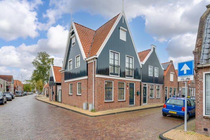 Ansjovisstraat 18 in Volendam foto