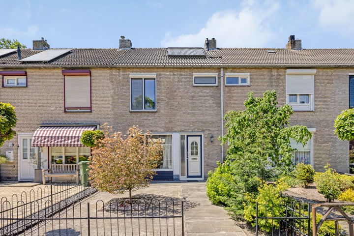 Anton Mauvestraat 6 in Helmond