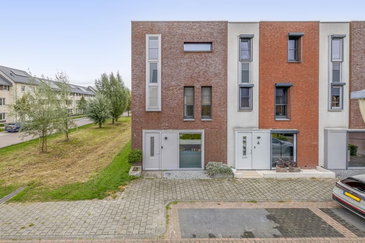 Antoon Coolenstraat 2 in Waalwijk foto