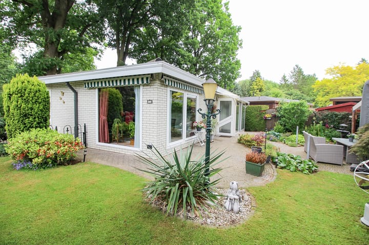 Apeldoornsestraat 48-72 in Voorthuizen foto
