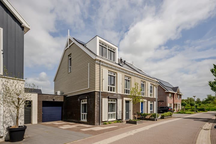 Apollolaan 29 in Oostzaan