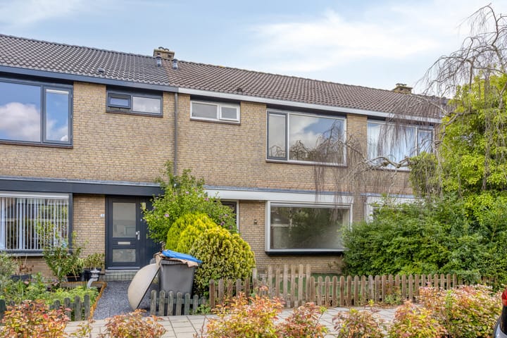 Apollostraat 5 in Spijkenisse foto