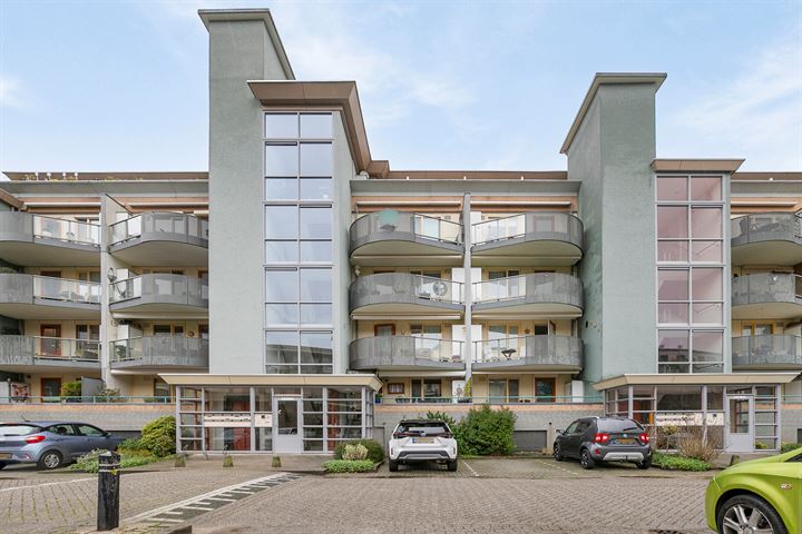 Aquamarijn 153 in Alphen aan den Rijn foto