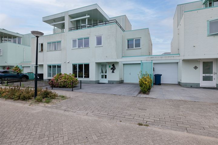 Aquamarijnstraat 18 in Almere foto