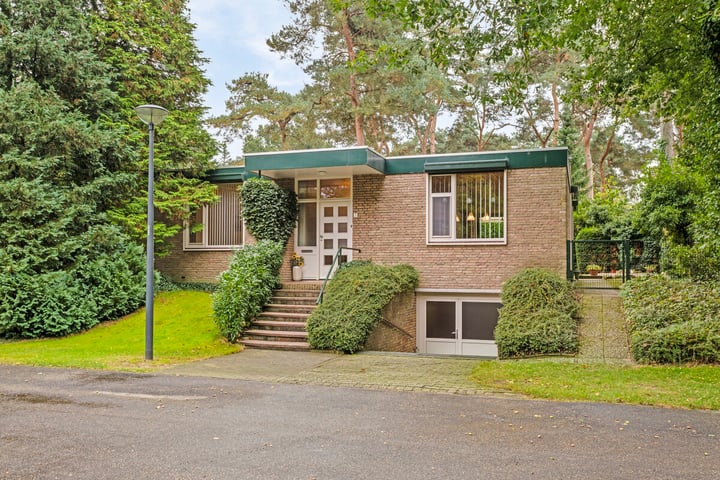 Ardennenlaan 1 in Venray foto