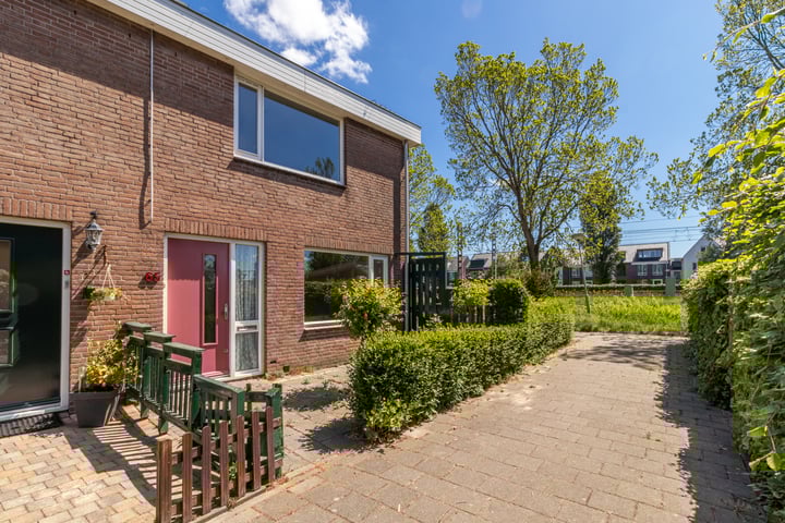 Ardennenlaan 65 in Heemskerk foto