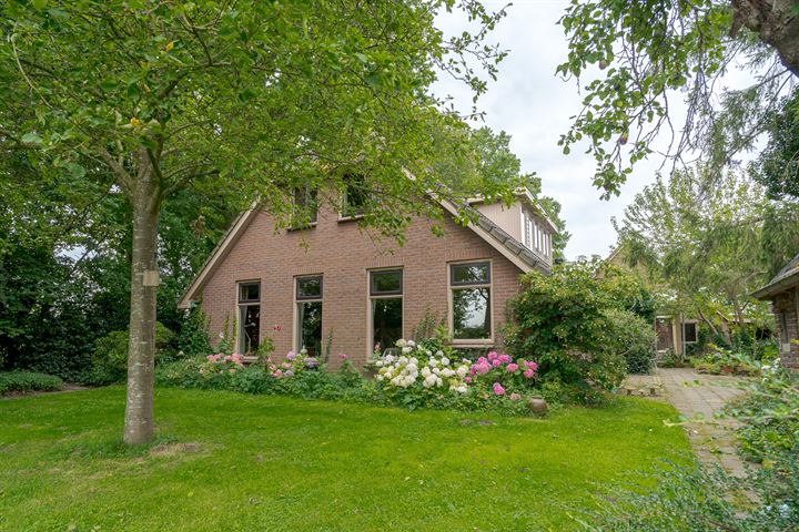 Arendnevenweg 7 in Dalfsen foto