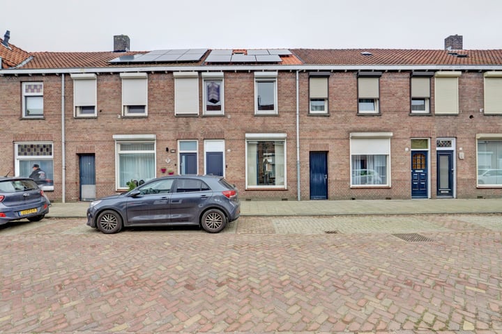 Arent van 's Gravesandestraat 24 in Tilburg