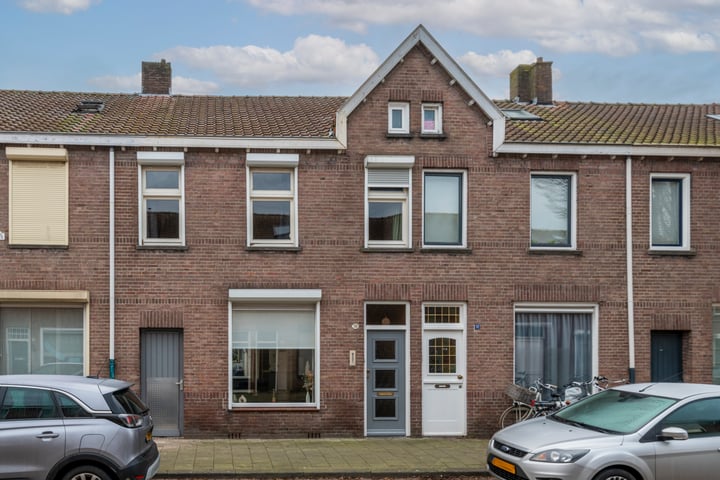 Arent van 's Gravesandestraat 30 in Tilburg foto
