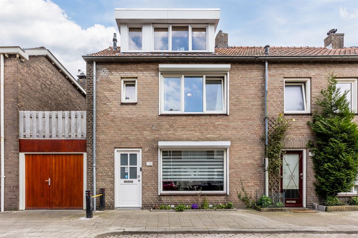 Arent van 's Gravesandestraat 50 in Tilburg foto