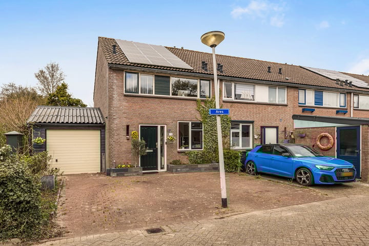 Ares 70 in Hellevoetsluis foto