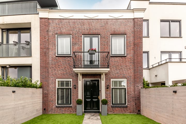 Aresstraat 15 in Almere foto