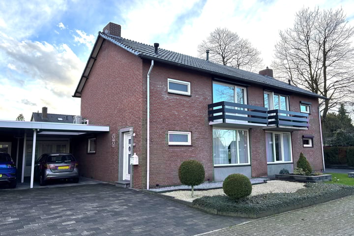 Arevenlaan 4 in Heythuysen foto
