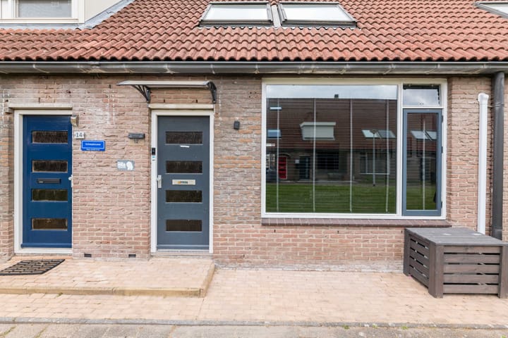 Ariadne 12 in Hellevoetsluis foto