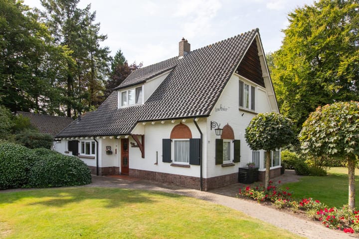 Arnhemsestraatweg 177 in Rheden foto