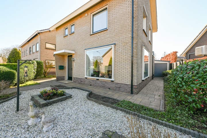 Arnt Venlostraat 7 in Putten foto