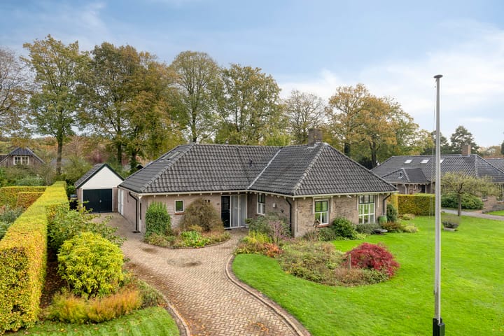 Arthur van Schendellaan 10 in Assen foto