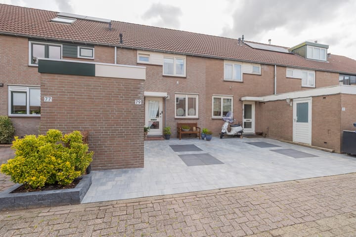 Arthur van Schendelplein 79 in Hillegom foto