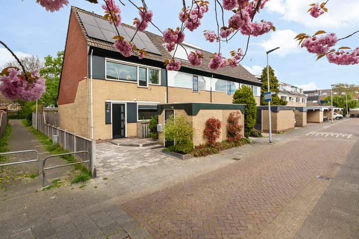 Asserdreef 25 in Maassluis foto