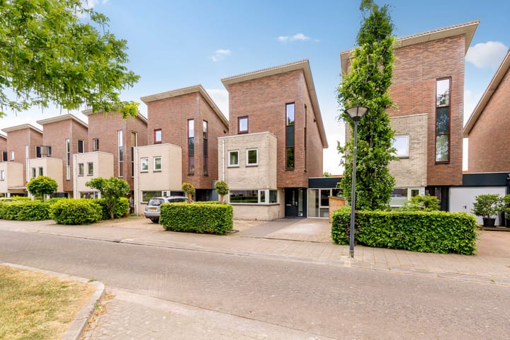 Assumburg 48 in Lelystad foto