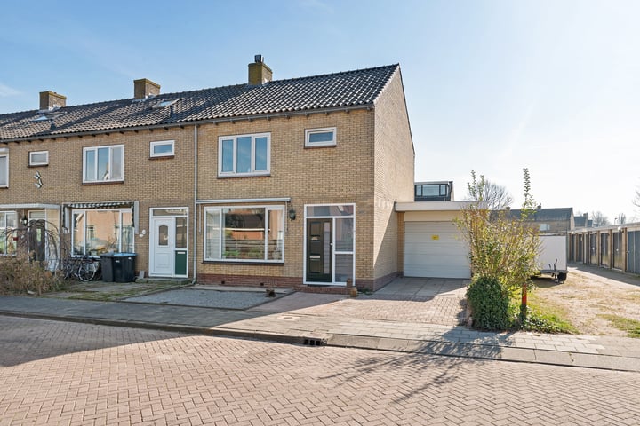 Assumburgstraat 1 in Assendelft