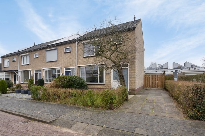 Assumburgstraat 8 in Assendelft foto