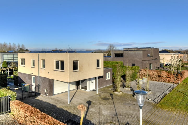 Asterdse Sluis 30 in Breda foto