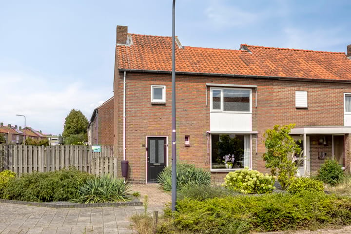 Asterstraat 16 in Rosmalen foto