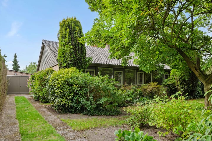 Asterstraat 17 in Heesch