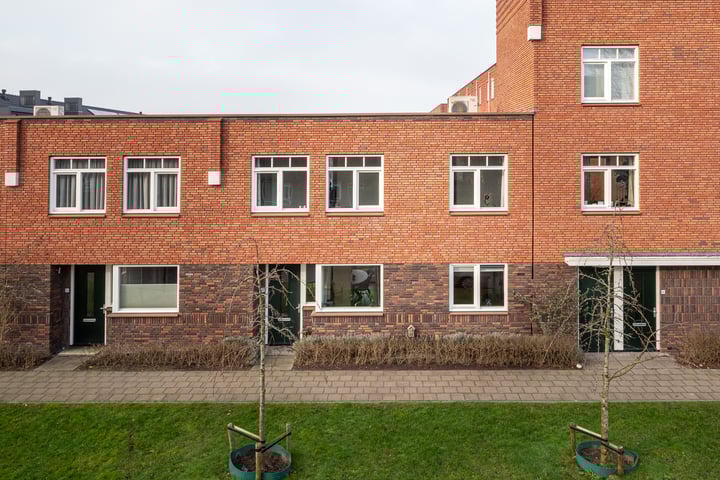 Asterstraat 24 in Groningen foto