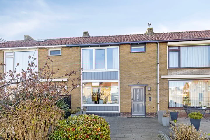 Asterstraat 49 in Volendam foto