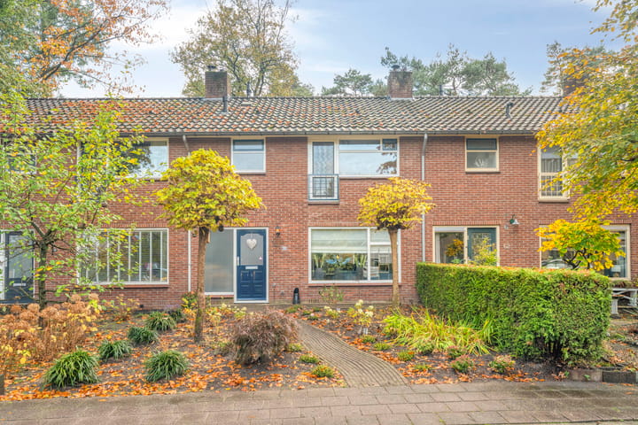 Astridlaan 64 in Nunspeet foto