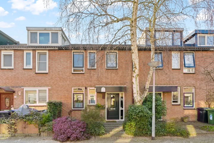 Augusta de Witstraat 11 in Rotterdam foto