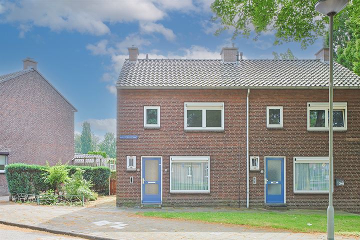 Augustinusstraat 36 in Geleen foto