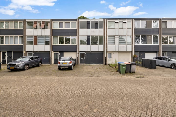 Auskamplanden 69 in Enschede