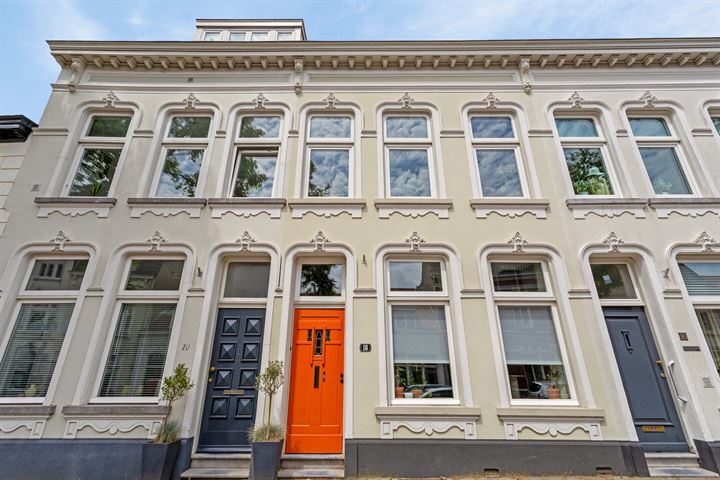 Auvergnestraat 18 in Bergen op Zoom foto