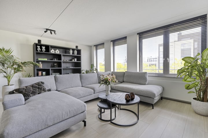 Avenue Carnisse 176 in Barendrecht foto