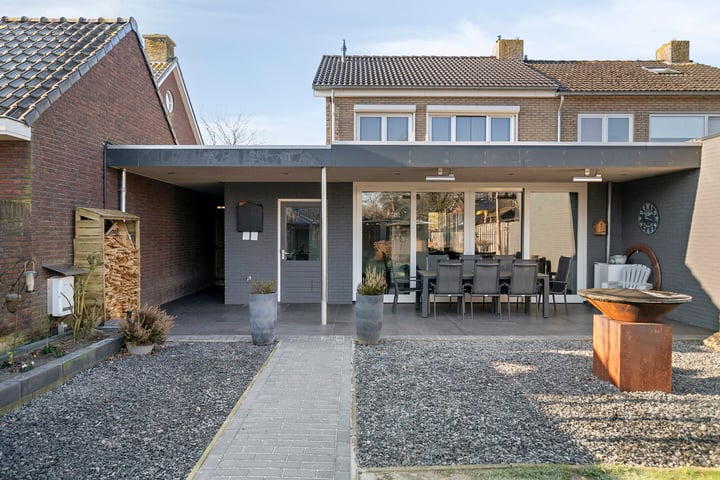 Averbodelaan 35 in Hooge Mierde foto