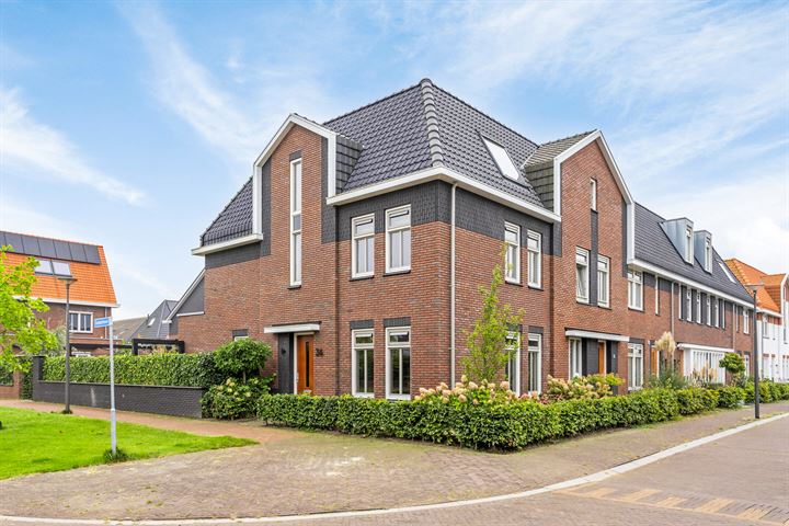 Avondroodvlinder 34 in Borne foto