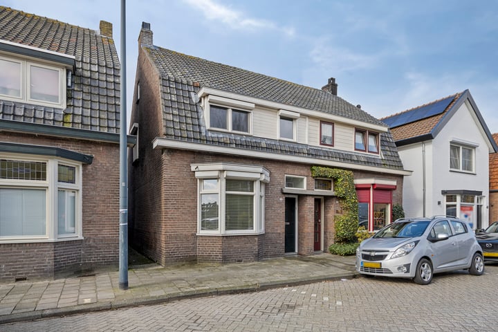 Baardwijksestraat 52 in Waalwijk foto
