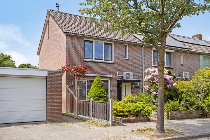 Baarle Hertoglaan 65 in Eindhoven foto