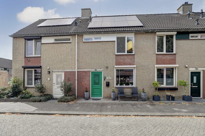 Bachbaan 67 in Spijkenisse foto