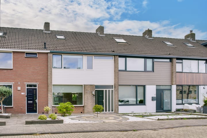 Bachlaan 24 in Naaldwijk