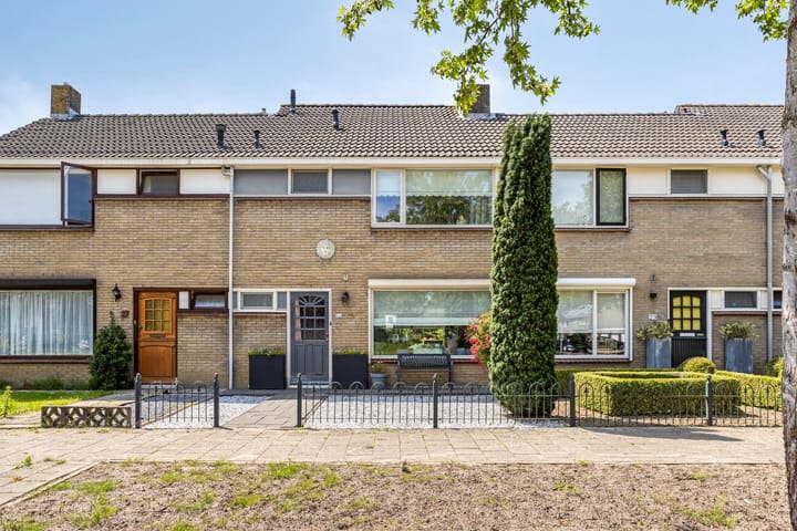Foto van woning Bachlaan 25, Terneuzen